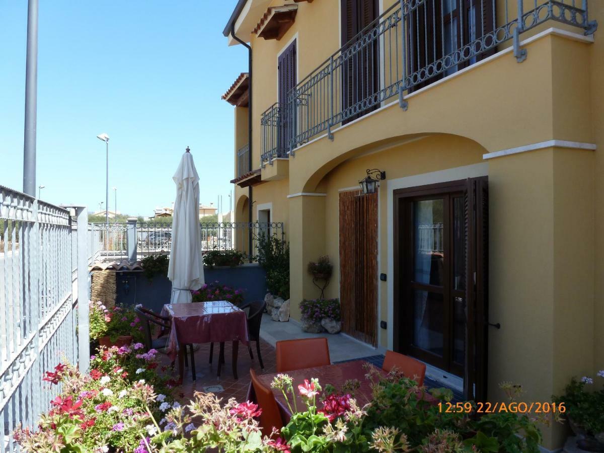 Sogno Di Mare Bed & Breakfast Pula Exterior photo