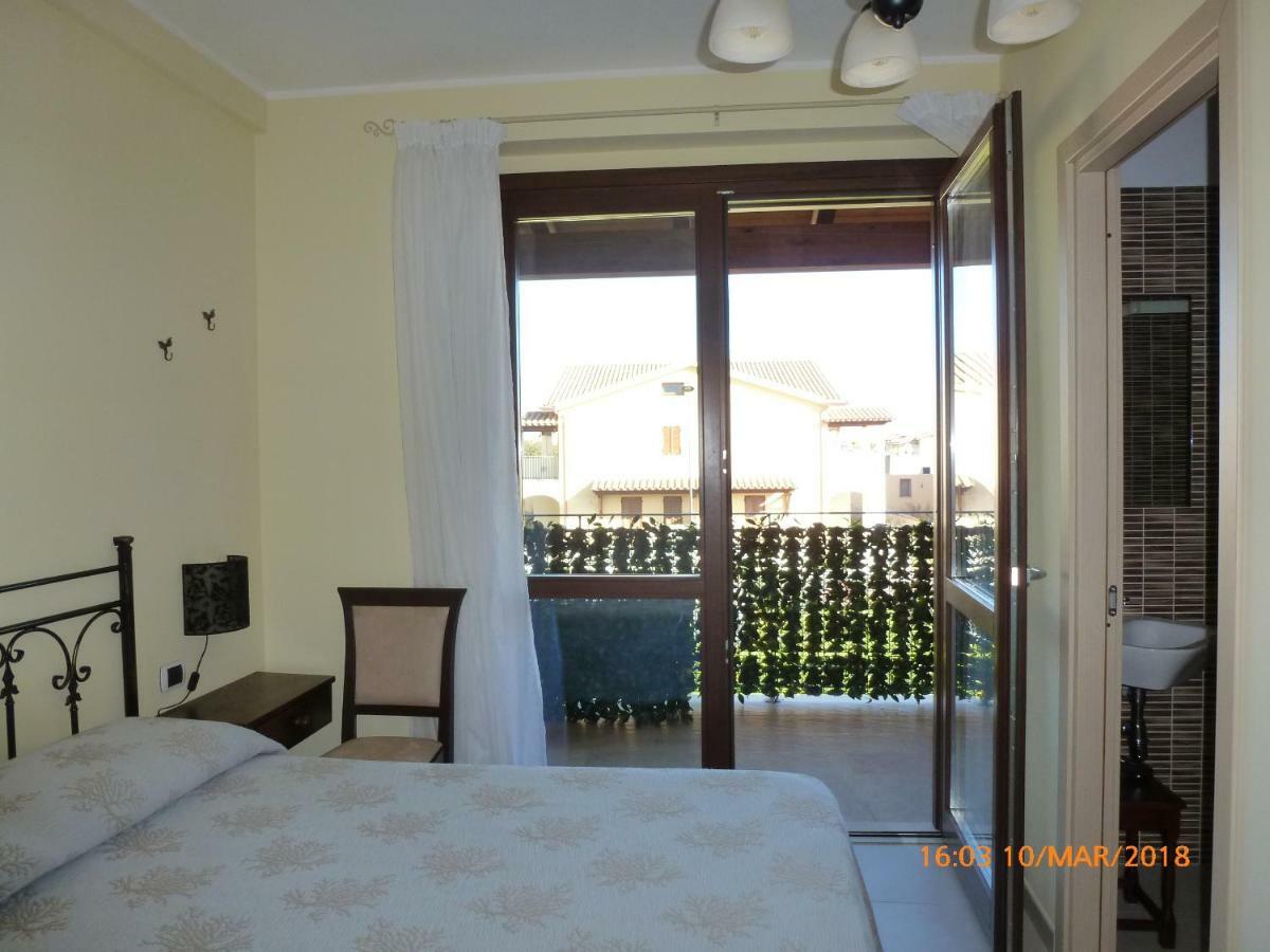 Sogno Di Mare Bed & Breakfast Pula Exterior photo